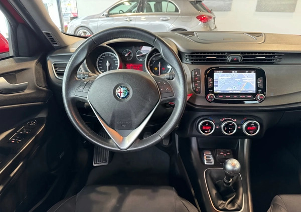 Alfa Romeo Giulietta cena 45900 przebieg: 114333, rok produkcji 2015 z Świebodzice małe 326